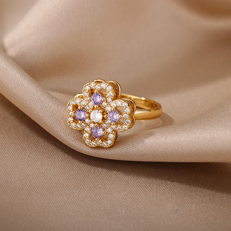 Vera Serenity Clover Spinner Ring