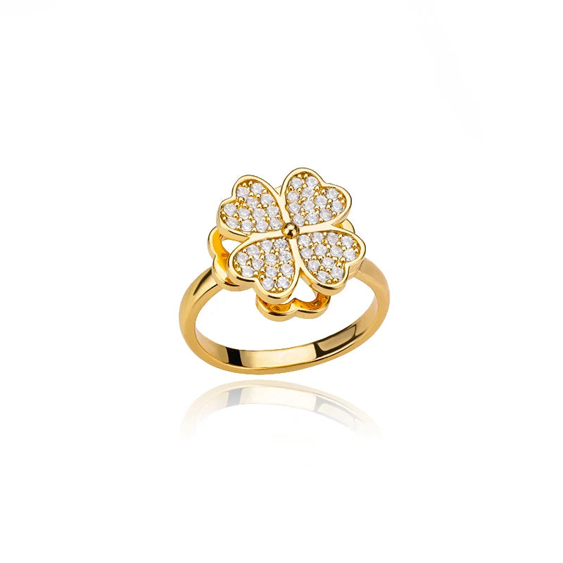 Vera Serenity Clover Spinner Ring
